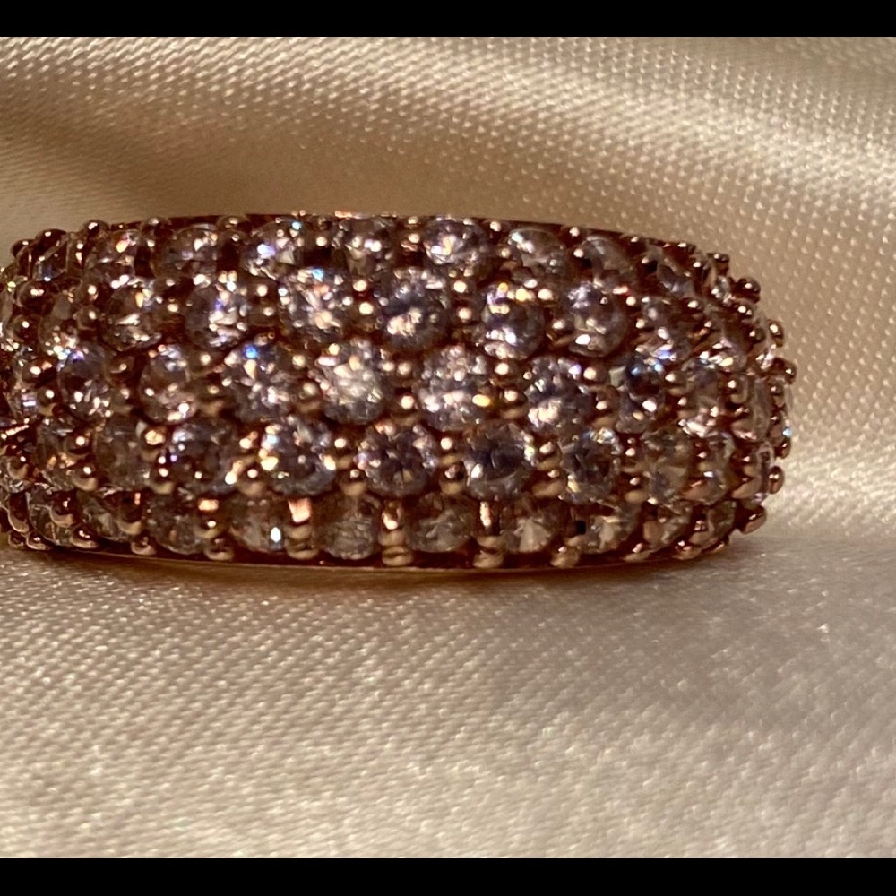 Pink diamond simulant ring